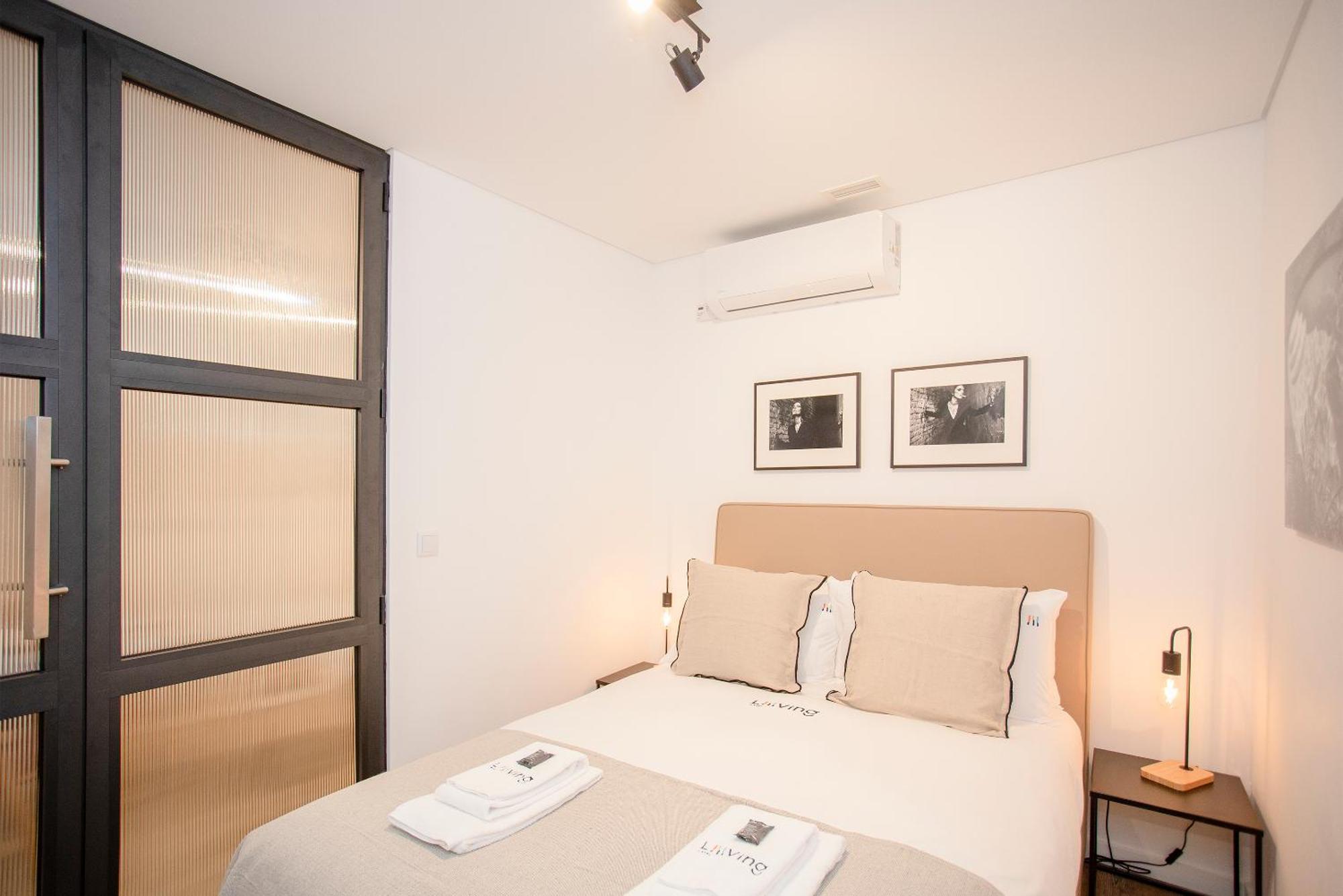 Liiiving In Gaia - Cooper Residence Apartments Вила-Нова-ди-Гая Экстерьер фото